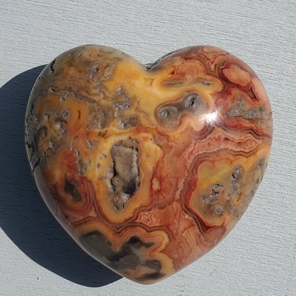 Crazy Lace Agate Crystal Heart Palm Stone (Q) - Picture 1 of 4